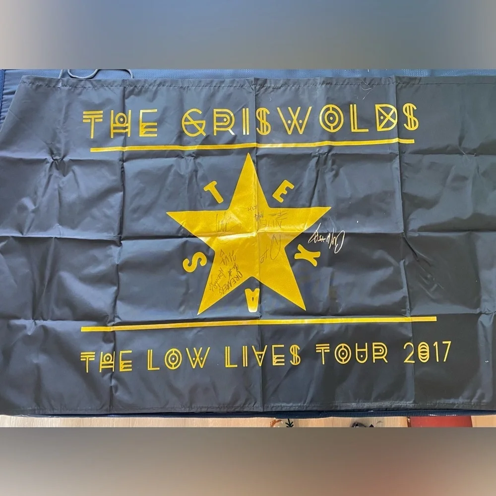 The Griswolds Flag SIGNED Autograph BANNER The Low Lives Tour 2017 🐝